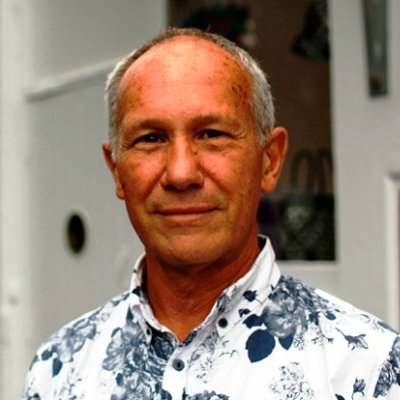 Lynn Lawton, Manager